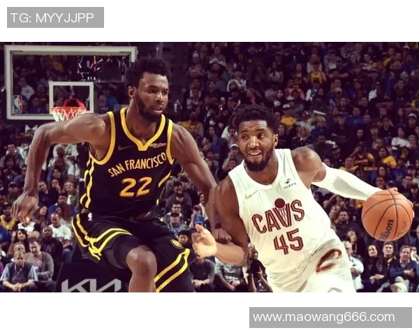 勇士与火箭直播间激战正酣球迷热情高涨期待精彩对决